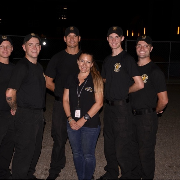 LIVE Closet Sale and Share Show! - Picture 7 of 15